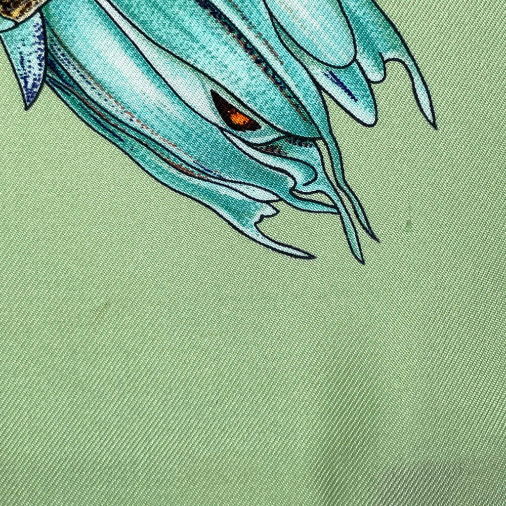 HERMES Green Silk Scarf - Picture 4 of 4